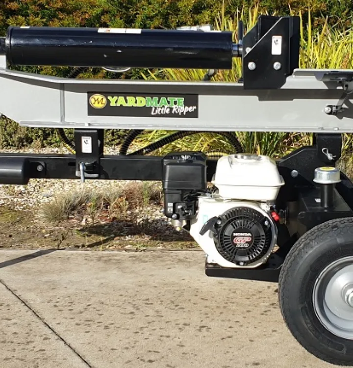 Yard Mate LS30 30 Ton Log Splitter with Honda GP200 engine